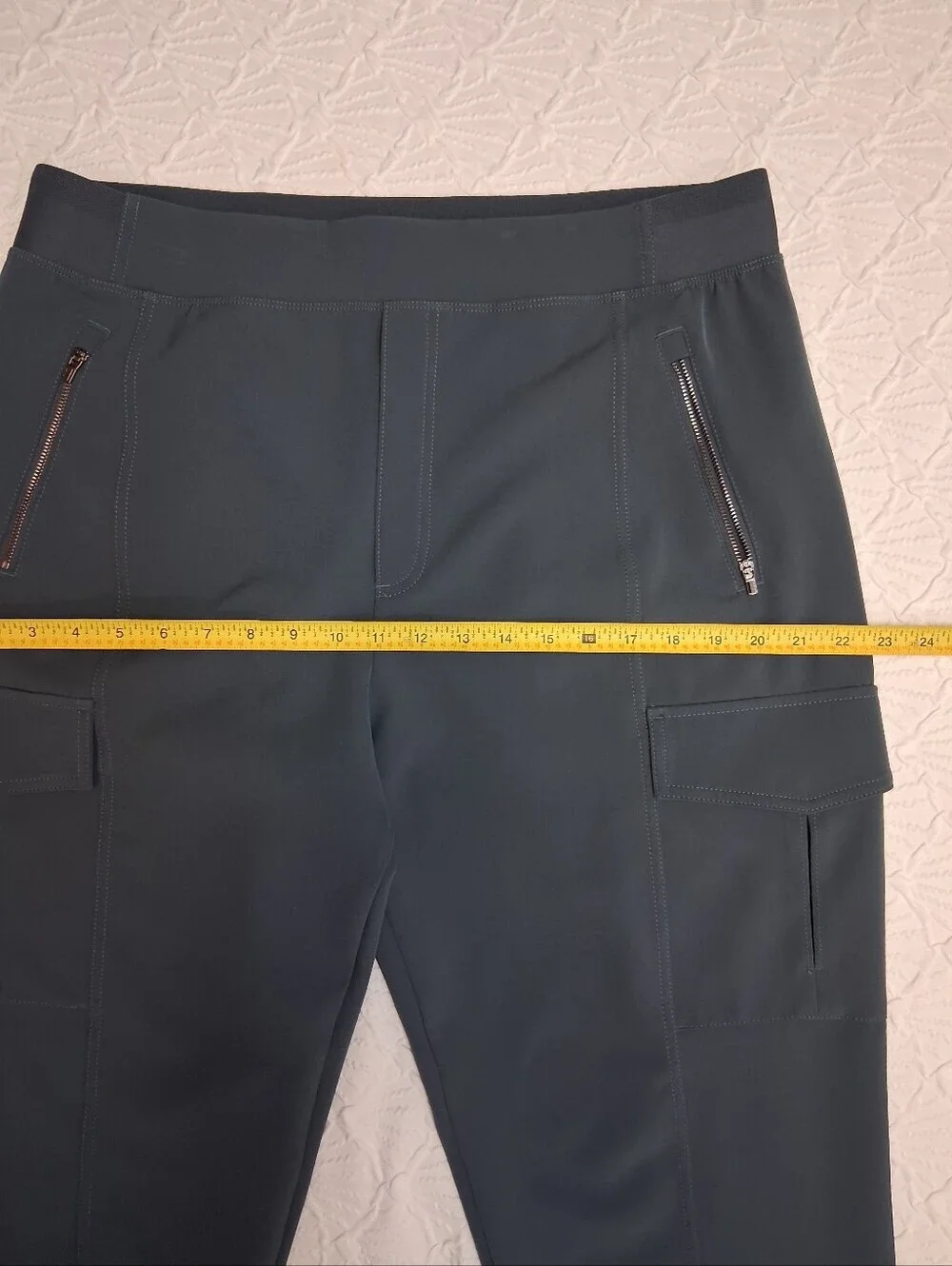 Athleta Women 's Slate Gray Cargo Pants Size 16